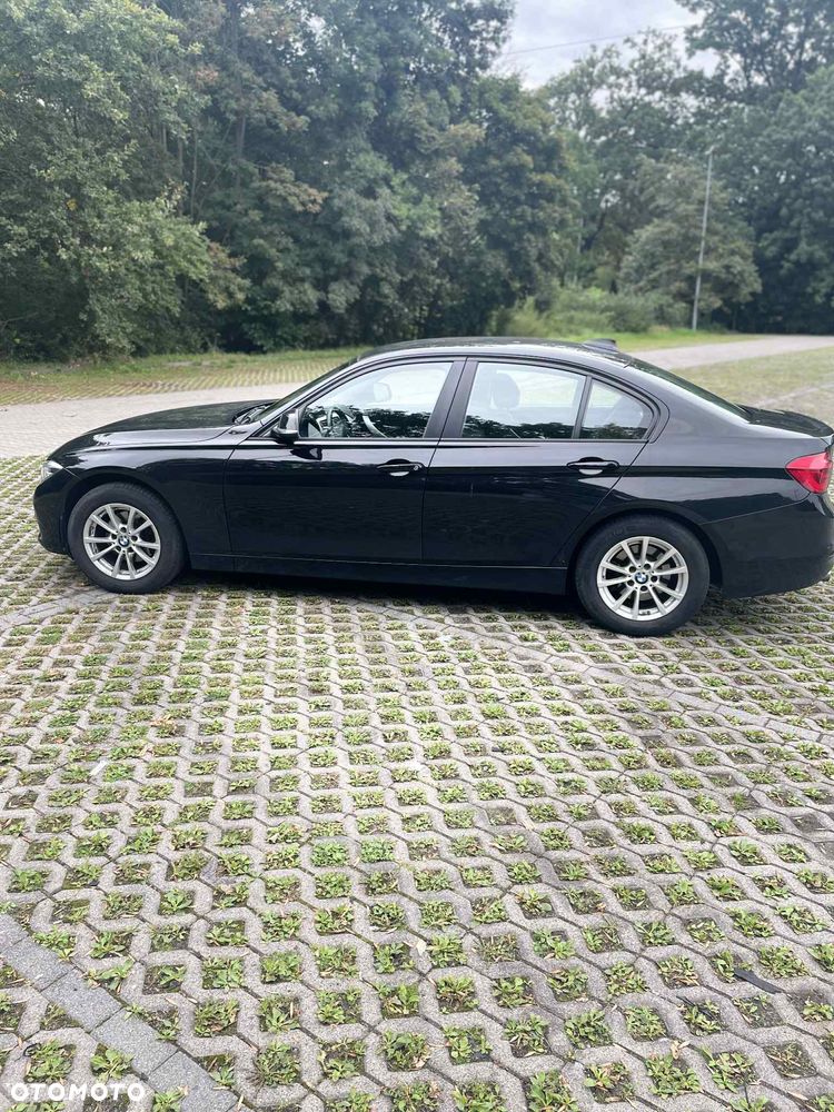 BMW Seria 3 318d Sport Line Shadow - 2