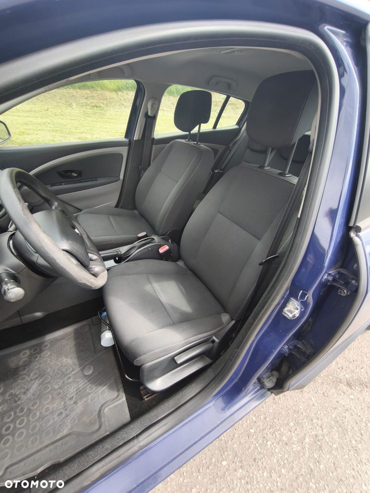 Renault Megane 1.5 dCi Authentique - 14