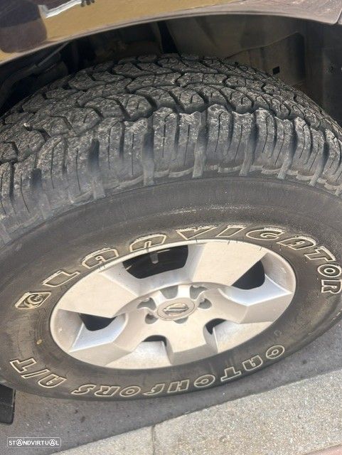 Nissan Navara 2.5 dCi CD SE — fotografia 12