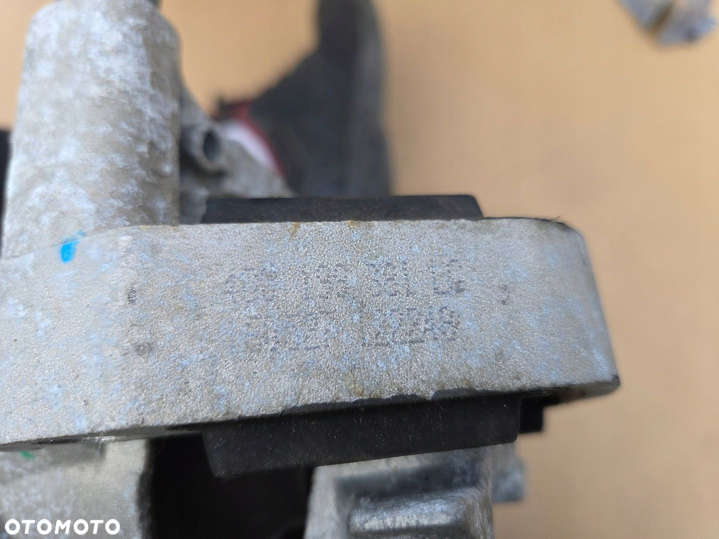 AUDI OE A6 A7 C7 LIFT 3.0 TDI PODUSZKA SILNIKA 4G0199381LG 4G0199381LH - 4