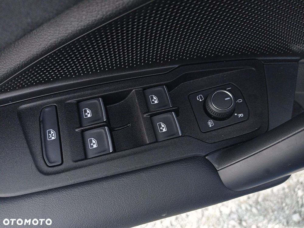 Volkswagen Tayron 2.0 TDI SCR 4Mot R-Line DSG - 26