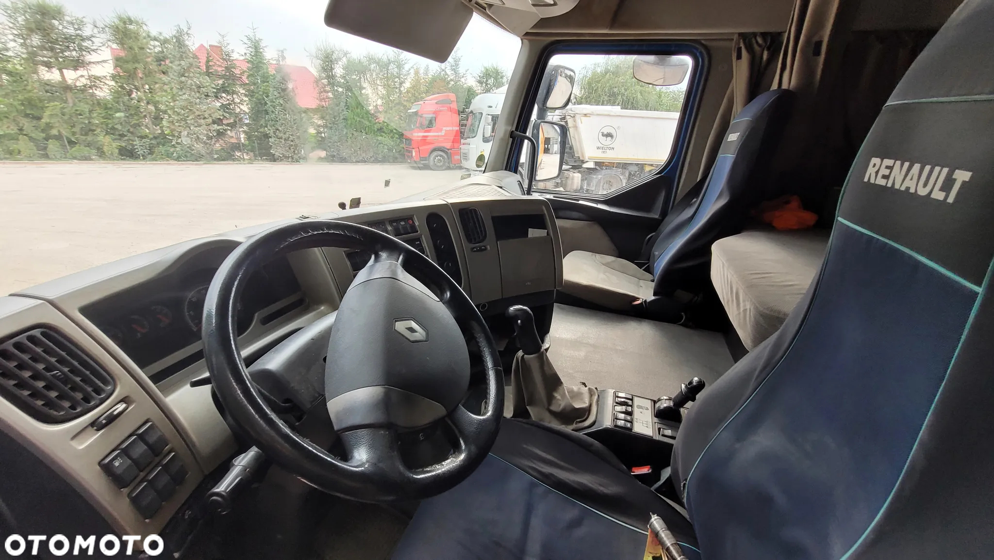 Renault Premium - 19