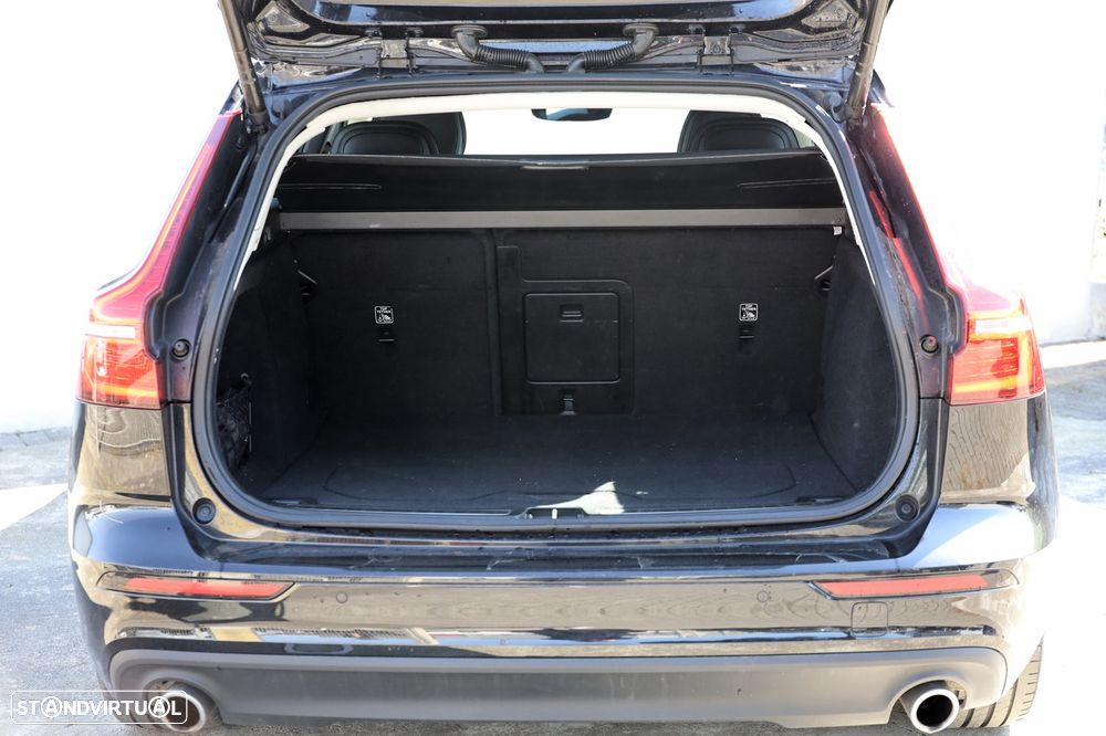 Volvo V60 2.0 B4 Momentum Plus Geartronic - 4