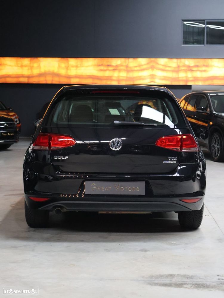 VW Golf 1.6 TDi BlueMotion Confortline - 12