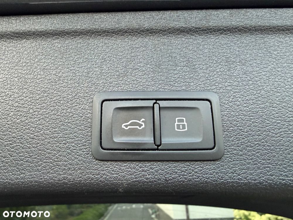 Audi A4 Avant 40 TDI Quattro S Line S tronic - 24
