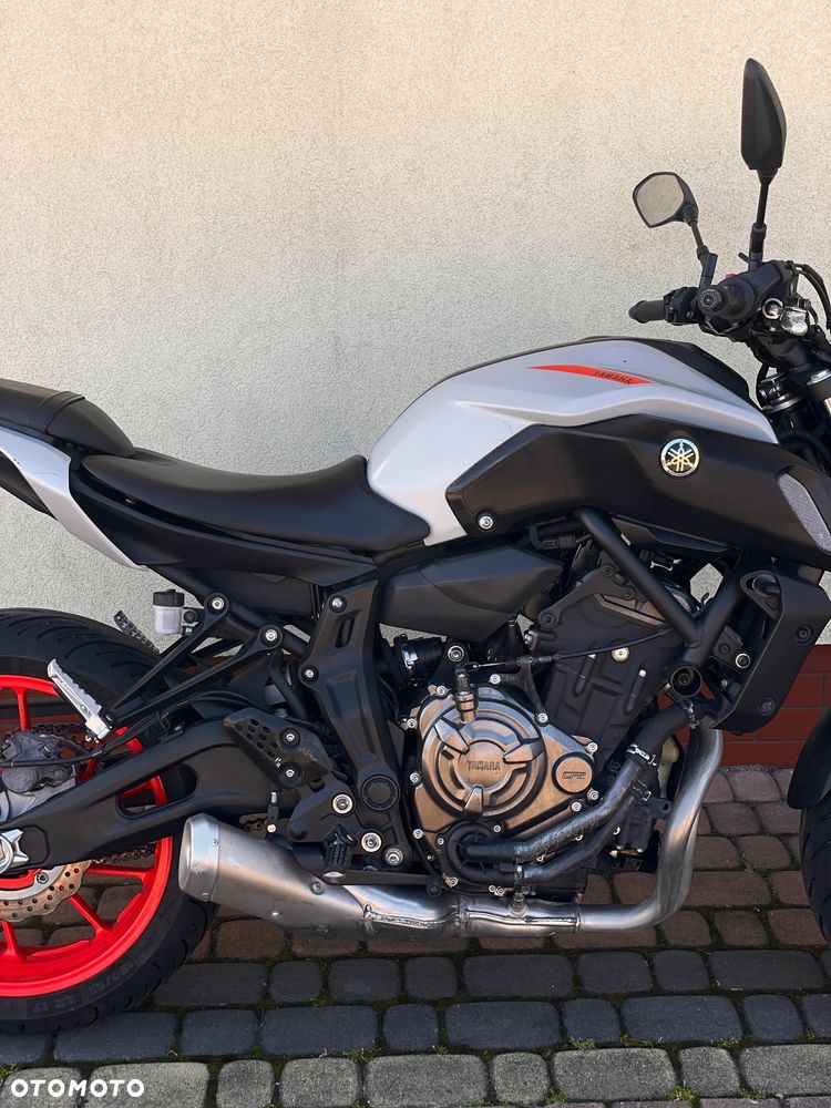 Yamaha MT - 4