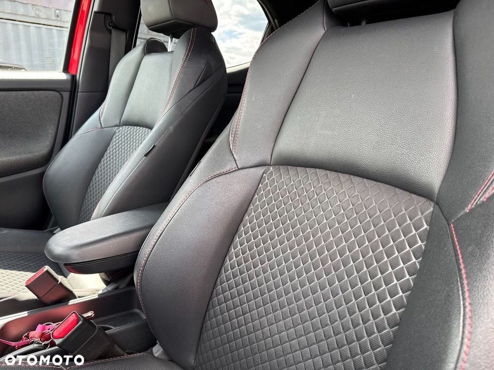 Toyota Yaris - 16