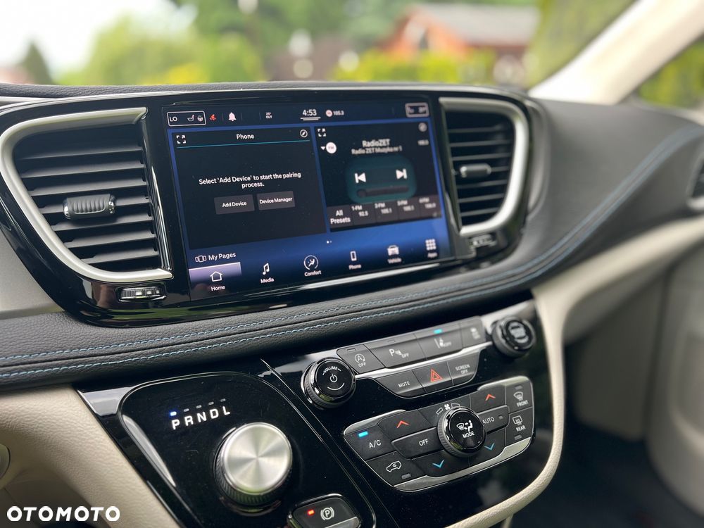 Chrysler Pacifica - 10