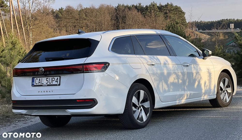 Volkswagen Passat - 8