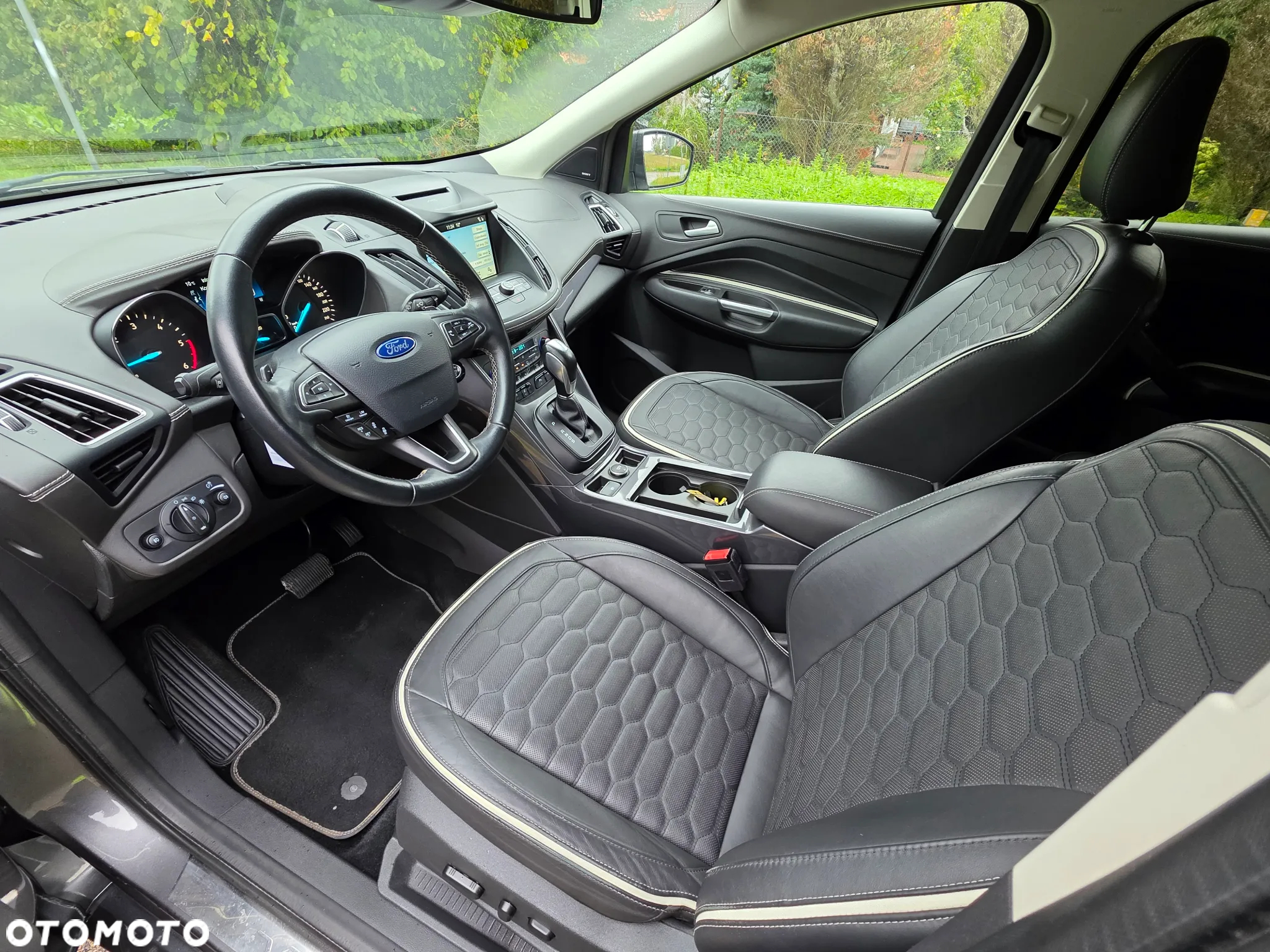 Ford Kuga - 3