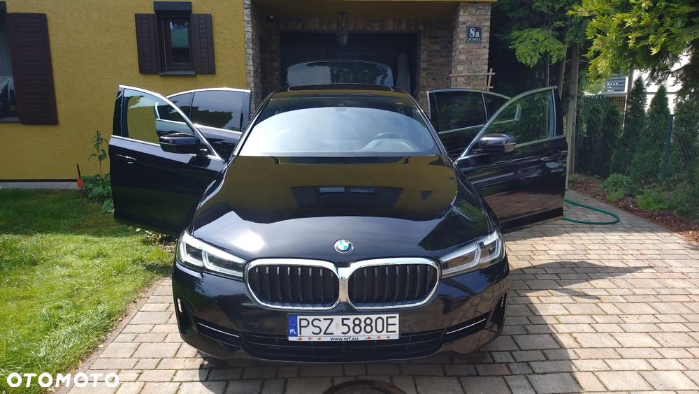 BMW Seria 5 530i - 22