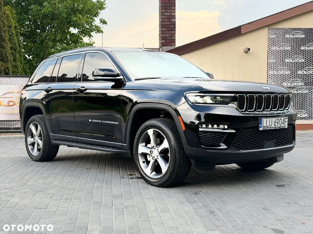 Jeep Grand Cherokee - 1
