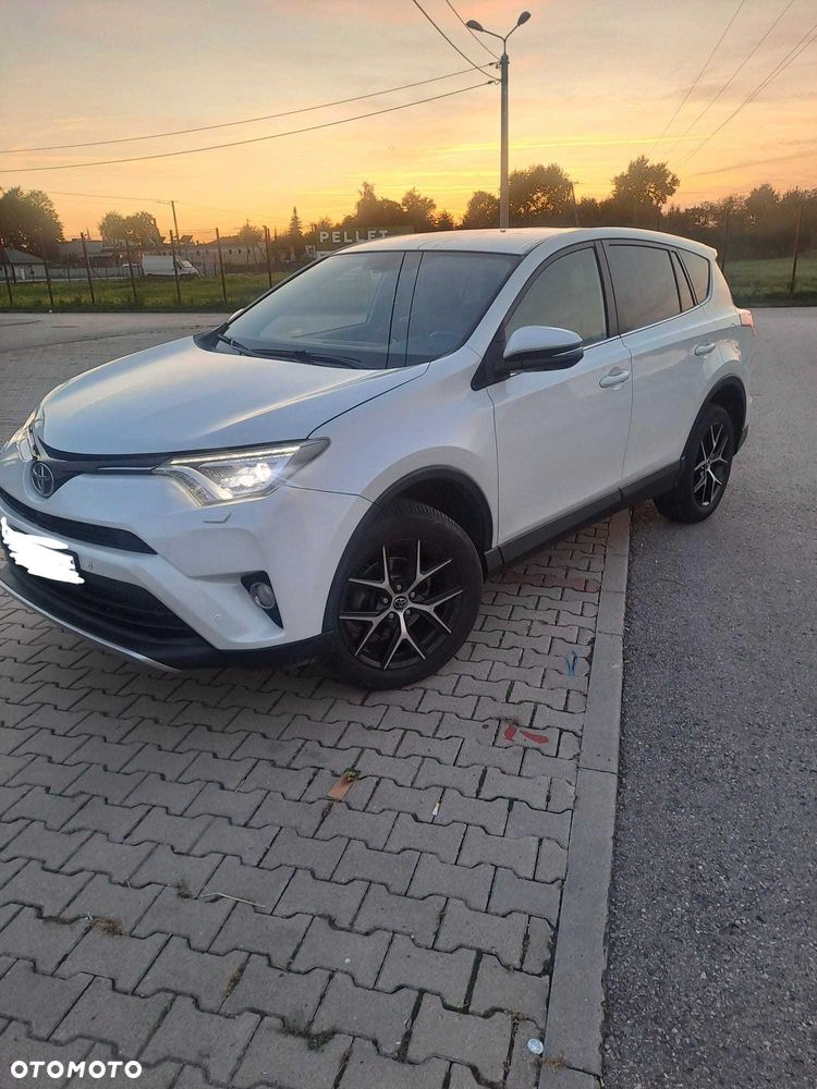 Toyota RAV4 - 2