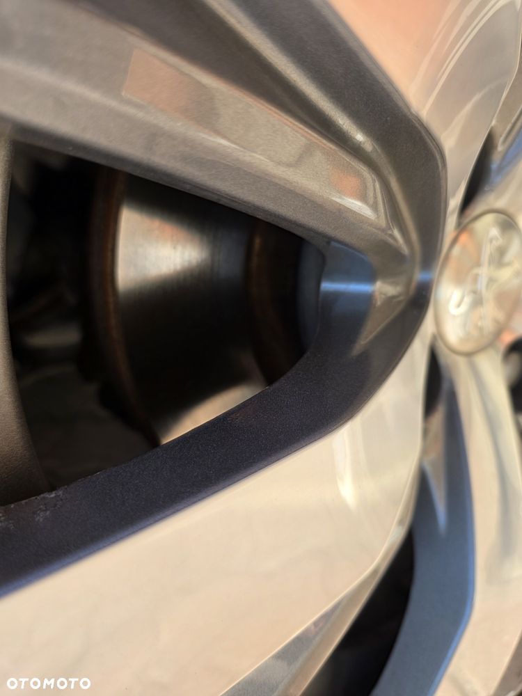 Peugeot 2008 PureTech 110 Stop&Start EAT6 Allure - 12
