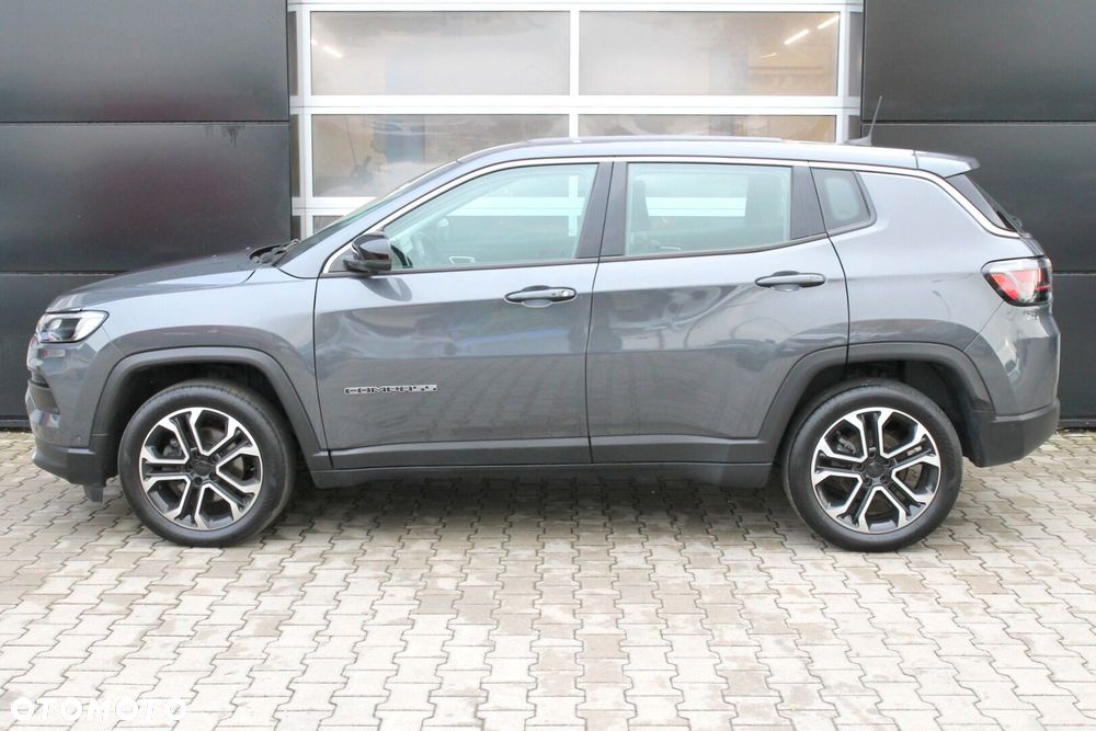 Jeep Compass - 12