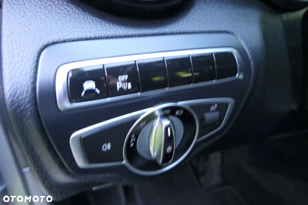 Mercedes-Benz Klasa C 180 (BlueEFFICIENCY) 7G-TRONIC - 29