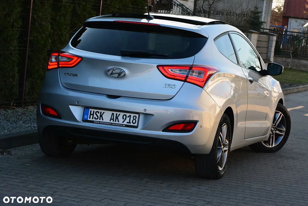 Hyundai i30 1.6 CRDi Premium - 13