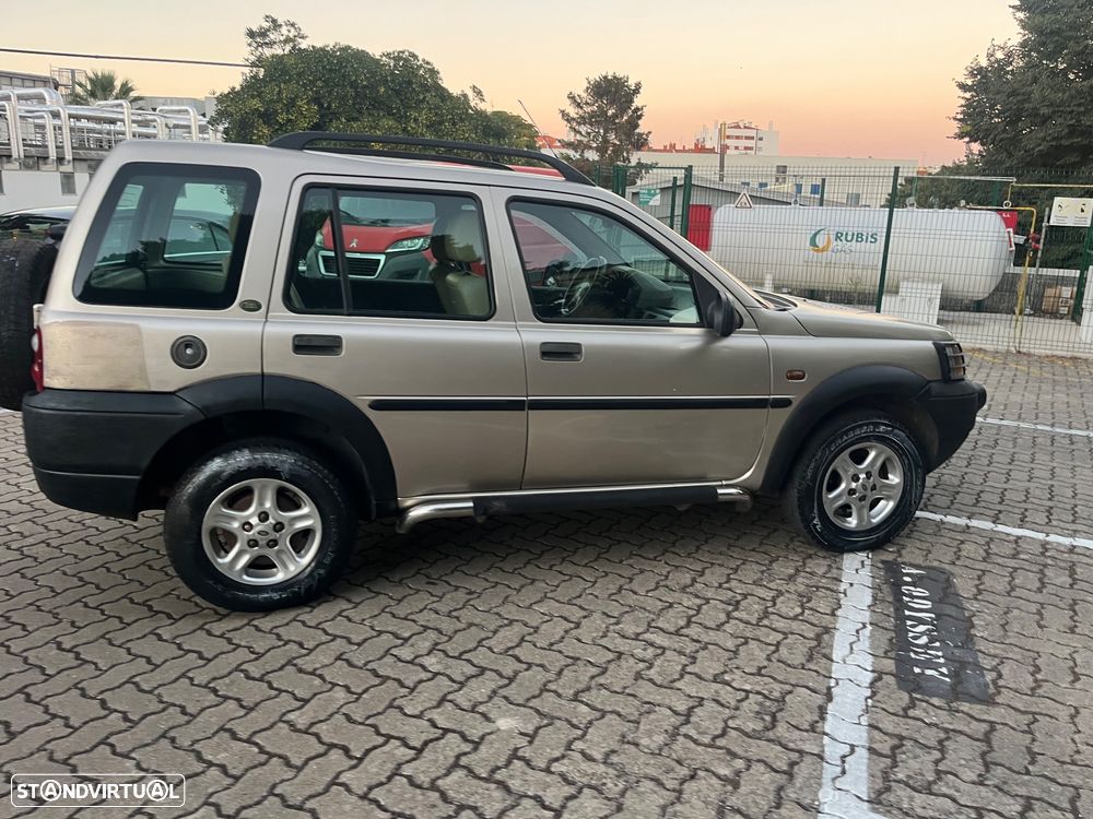 Land Rover Freelander 2.0 di - 8