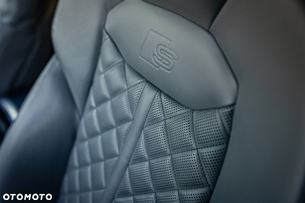 Audi Q8 - 19
