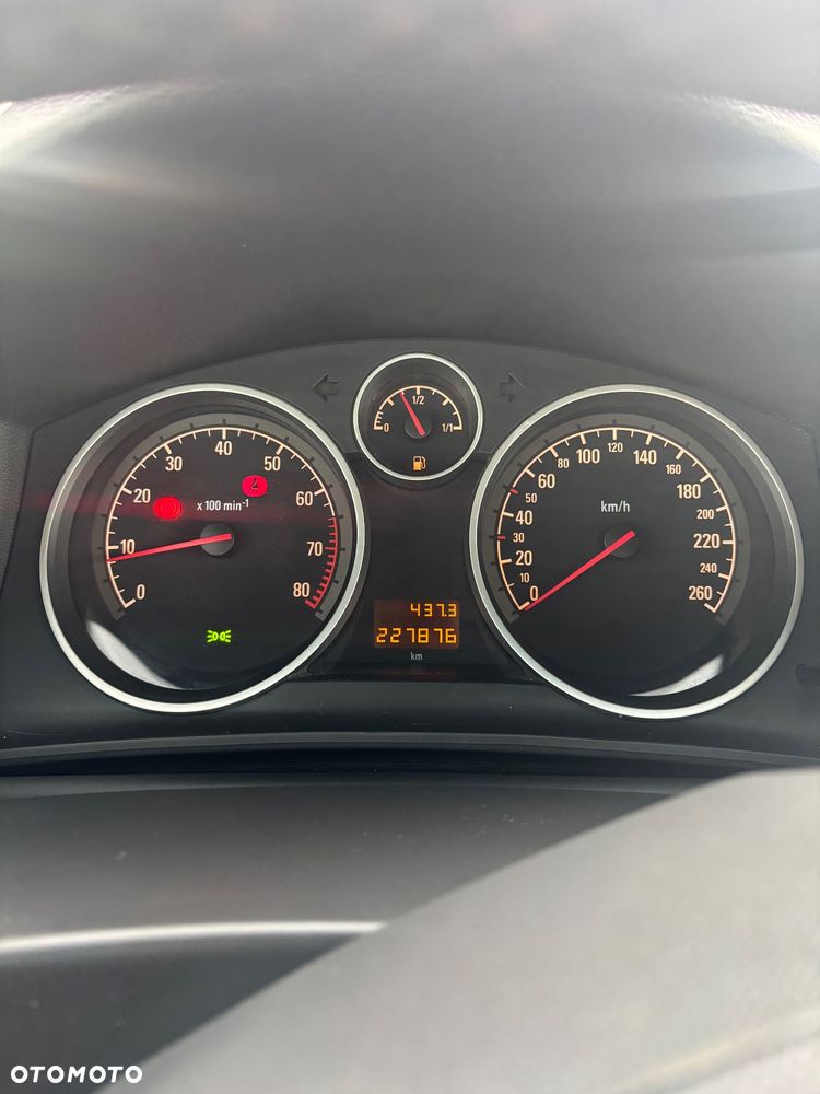 Opel Astra - 14