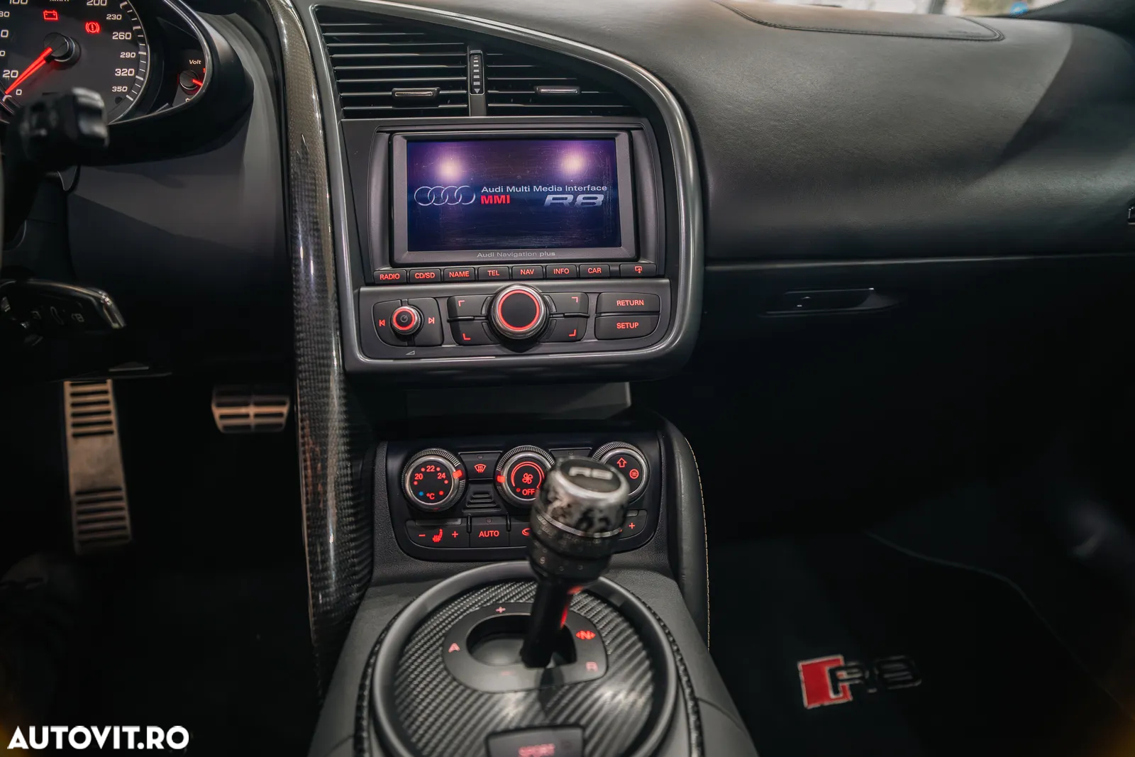 Audi R8 4.2 FSI Quattro - 22