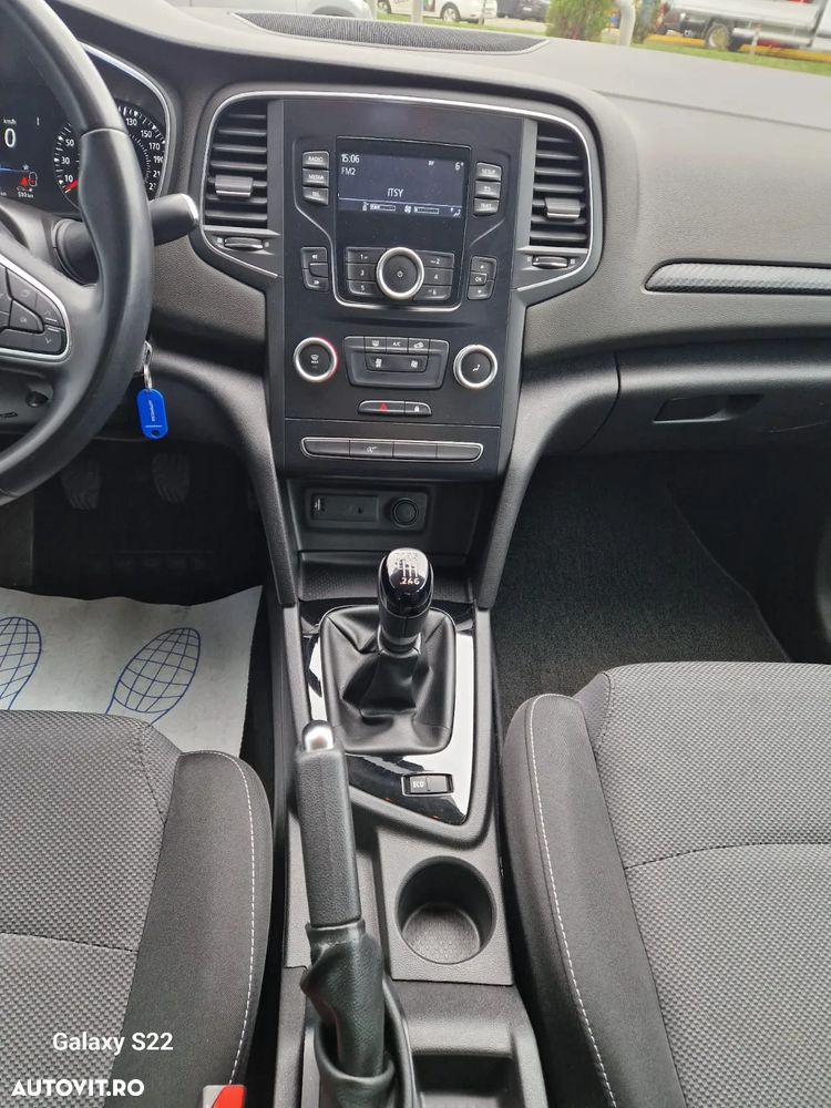 Renault Megane Blue dCi 116 Life - 13