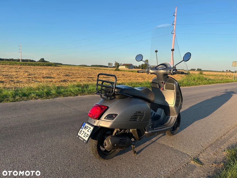 Vespa GTS - 9
