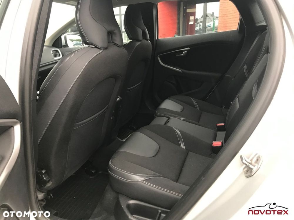 Volvo V40 D2 Drive-E Kinetic - 13