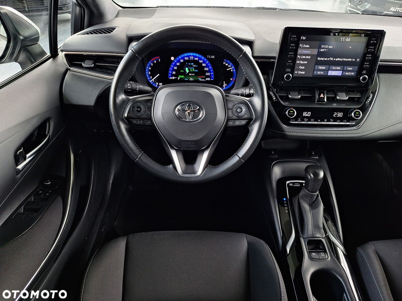 Toyota Corolla 1.8 Hybrid Comfort - 21