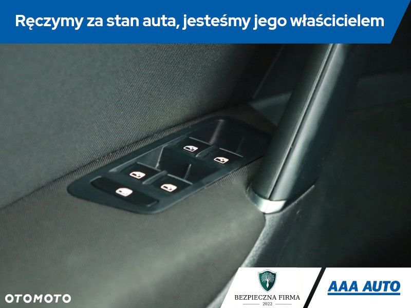 Volkswagen Golf - 16