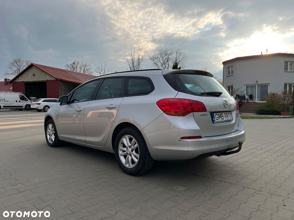 Opel Astra 1.6 CDTI DPF ecoFLEX Start/Stop Edition - 4
