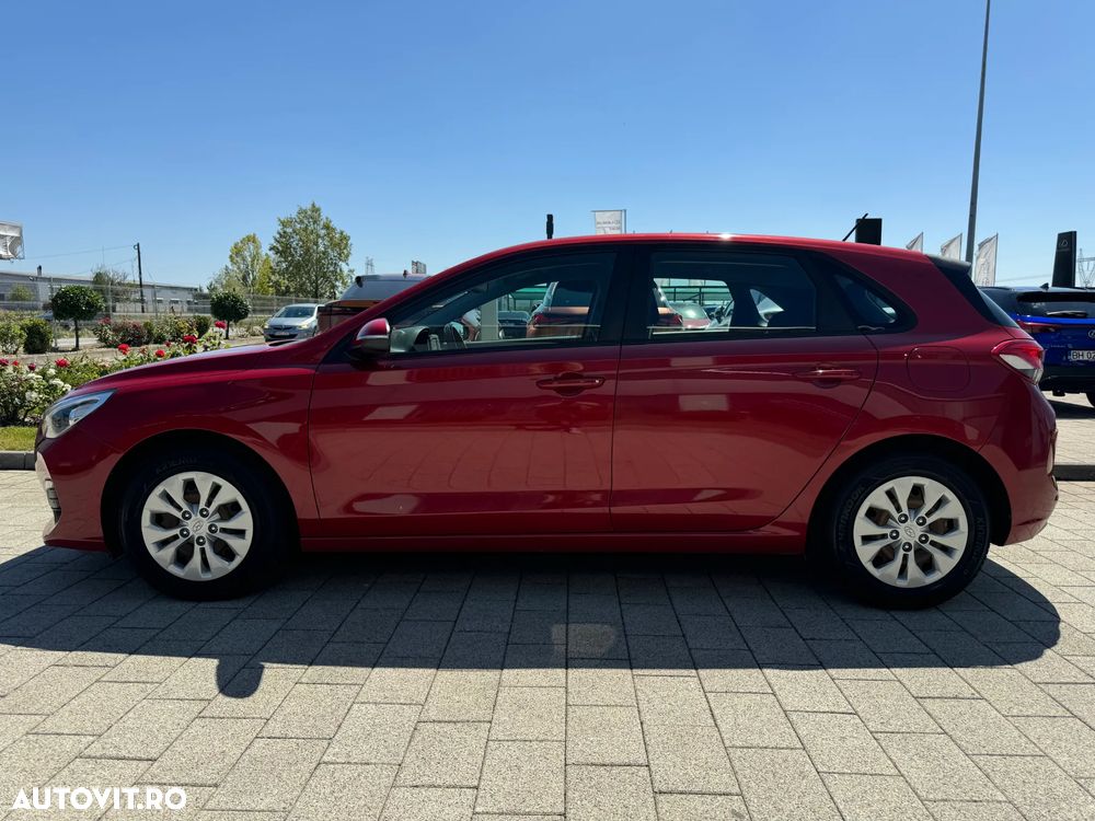 Hyundai i30 1.4 100CP 5DR M/T Classic+ - 4
