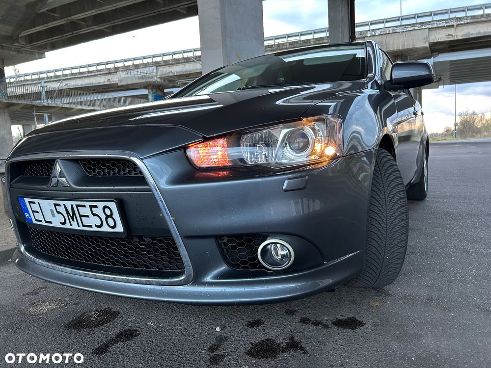 Mitsubishi Lancer 1.6 Inform - 11