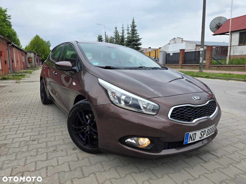 Kia Ceed 1.6 GDI L - 26