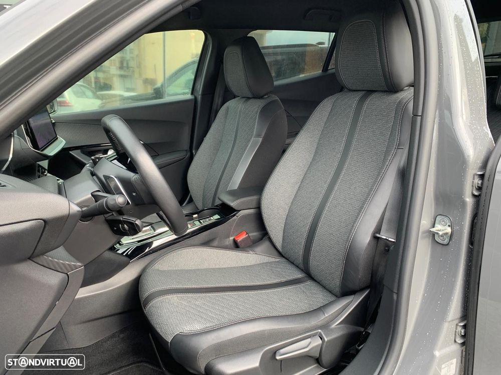 Peugeot 2008 1.5 BlueHDi Allure EAT8 - 13