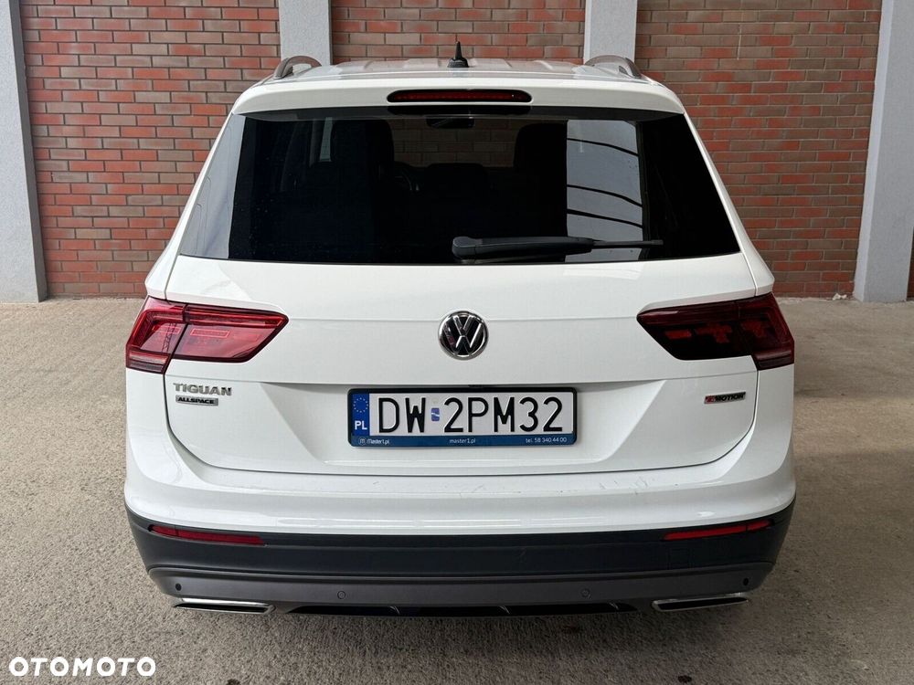 Volkswagen Tiguan - 5