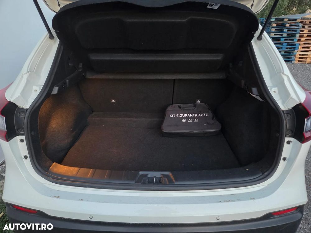 Nissan Qashqai - 12