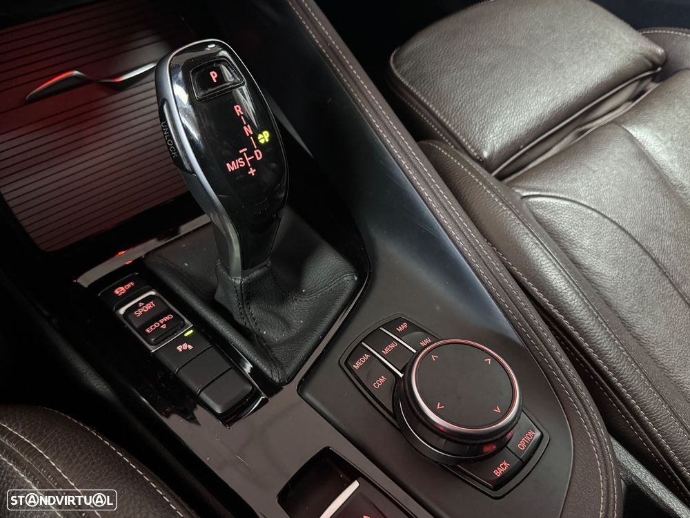 BMW X1 sDrive18d Aut. Sport Line - 33
