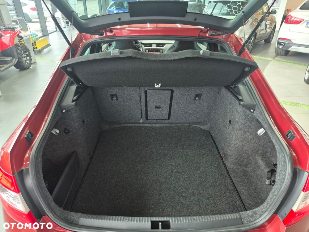 Skoda Octavia 2.0 TDI DSG RS - 29