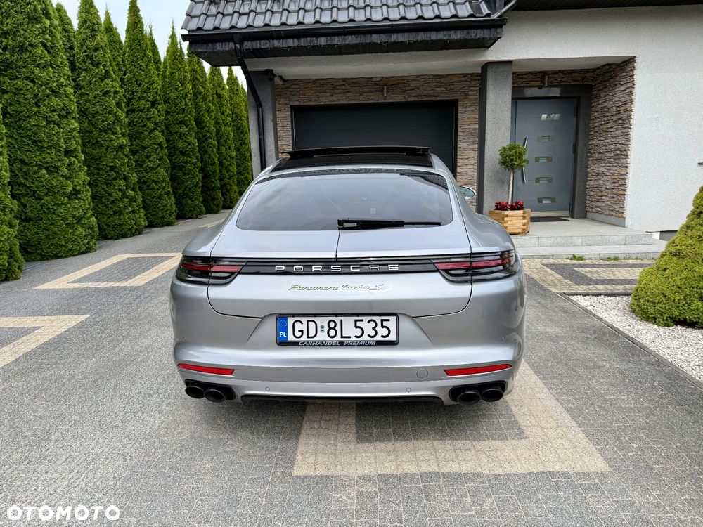 Porsche Panamera - 5
