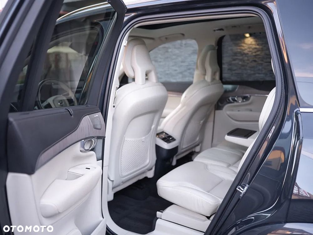 Volvo XC 90 B5 D AWD Inscription 7os - 16