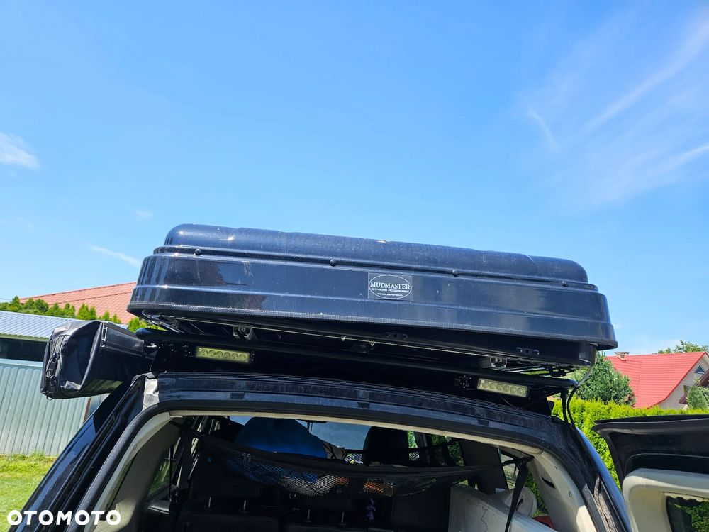 Mitsubishi Pajero - 30