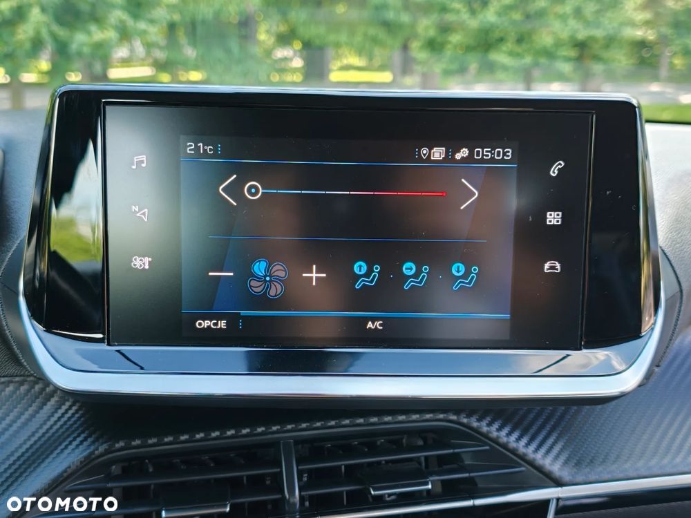 Peugeot 2008 BlueHDi 100 Allure - 19