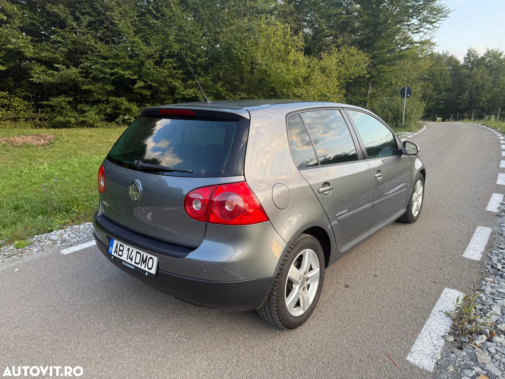 Volkswagen Golf 1.4 TSI Highline DSG - 4