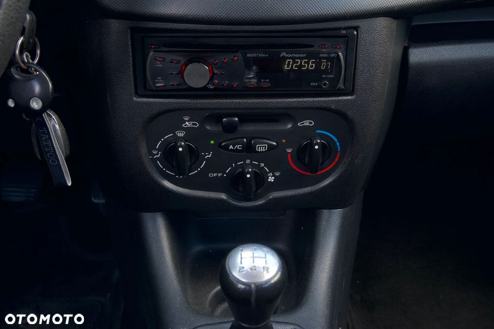 Peugeot 206 plus 1.1 Presence - 8