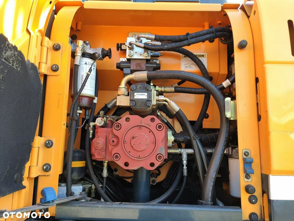 Hyundai 140W-9 Łyżka Skarpowa+Szybko Złącze !!! STAN Bardzo Dobry !!! - 30