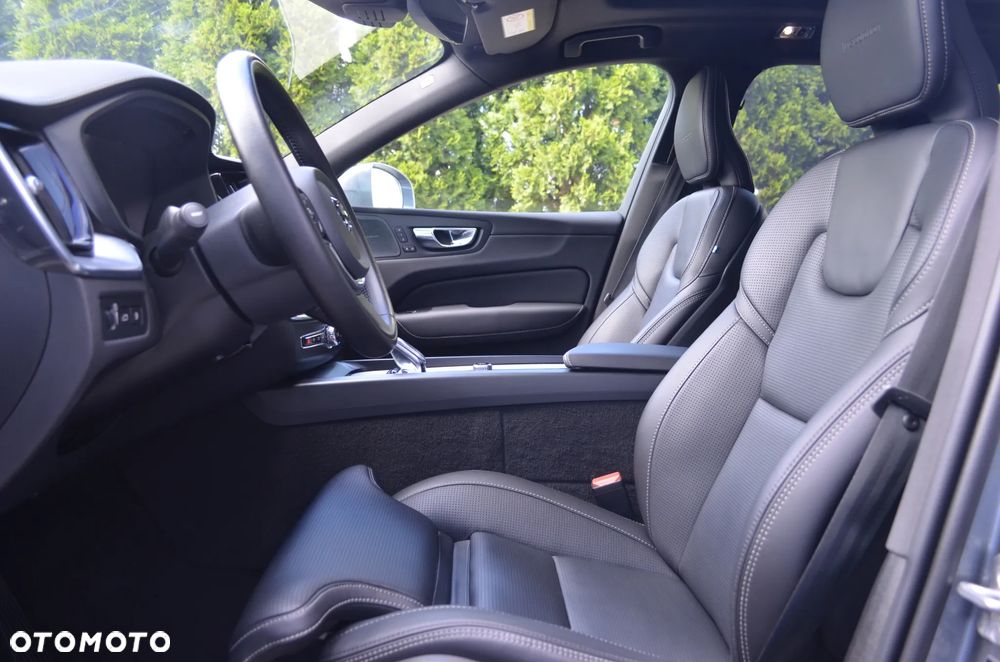 Volvo XC 60 T8 AWD Plug-In Hybrid Inscription - 14