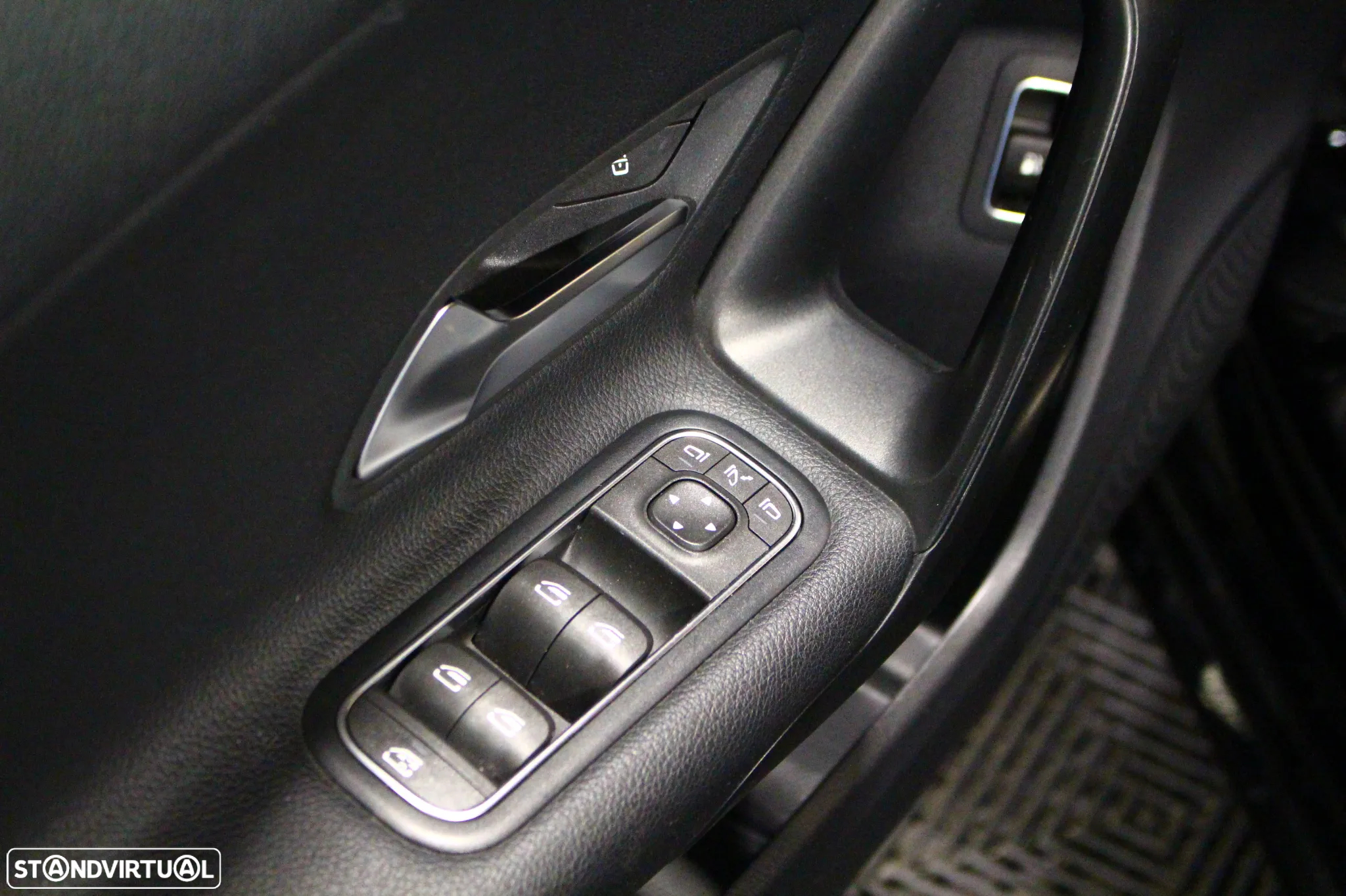 Mercedes-Benz A 250 Limousine e Style Plus - 19