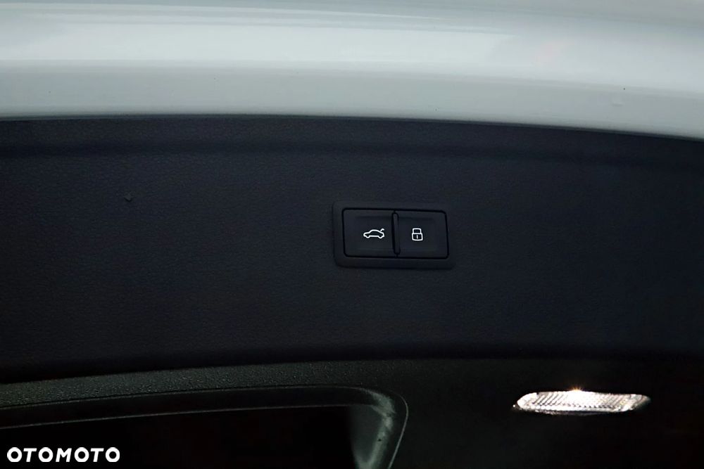 Audi Q5 35 TDI mHEV Advanced S tronic - 38