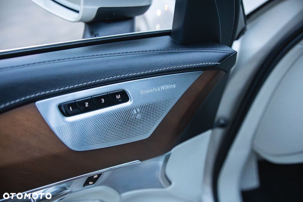 Volvo XC 90 T8 AWD Plug-In Hybrid Excellence - 18